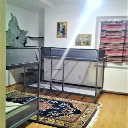 Leyla Hostel 브라쇼브 외부 사진